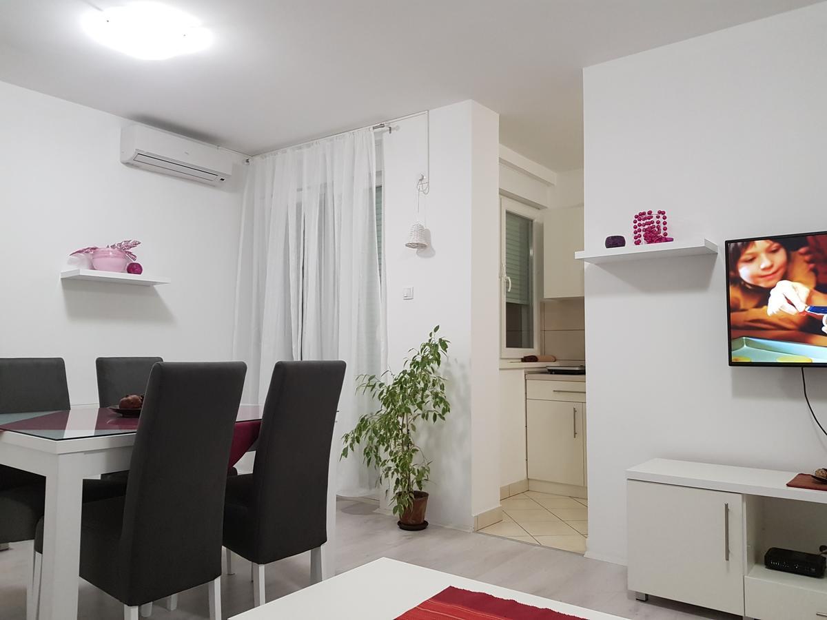 Apartment Gea 18 Novi Sad Exterior foto
