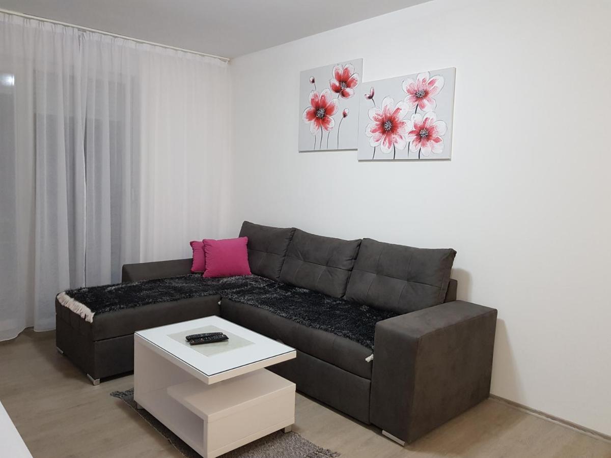Apartment Gea 18 Novi Sad Exterior foto